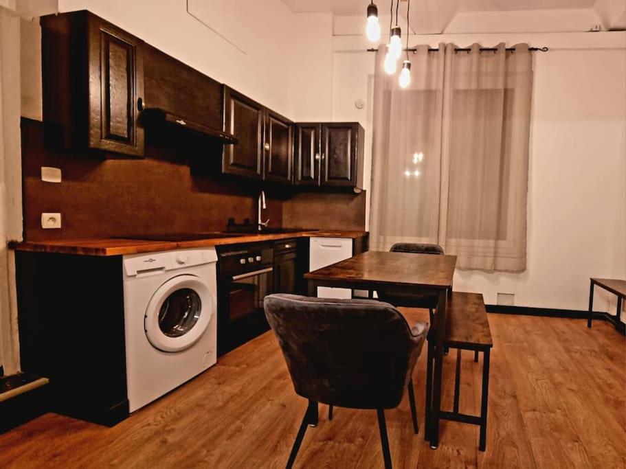 Апартаменты Chez Sam Сен-Лоран-де-ла-Саланк Экстерьер фото