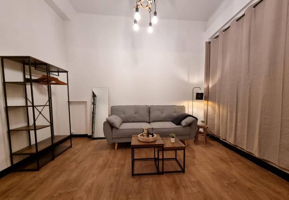Апартаменты Chez Sam Сен-Лоран-де-ла-Саланк Экстерьер фото
