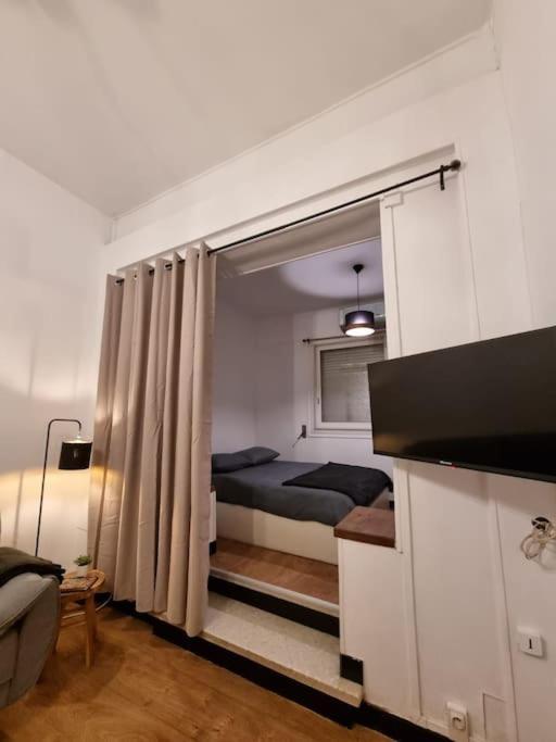 Апартаменты Chez Sam Сен-Лоран-де-ла-Саланк Экстерьер фото
